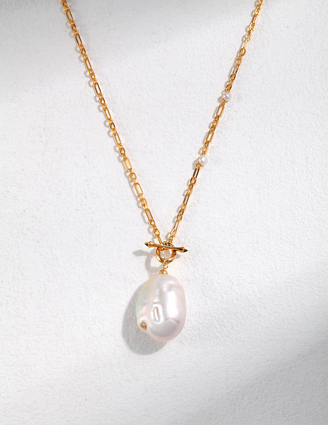 Baroque Pearl Drop Pendant Necklace