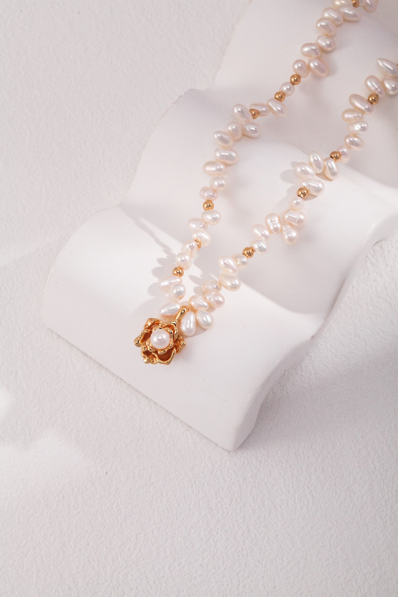 Camellia Vintage Pearl Necklace